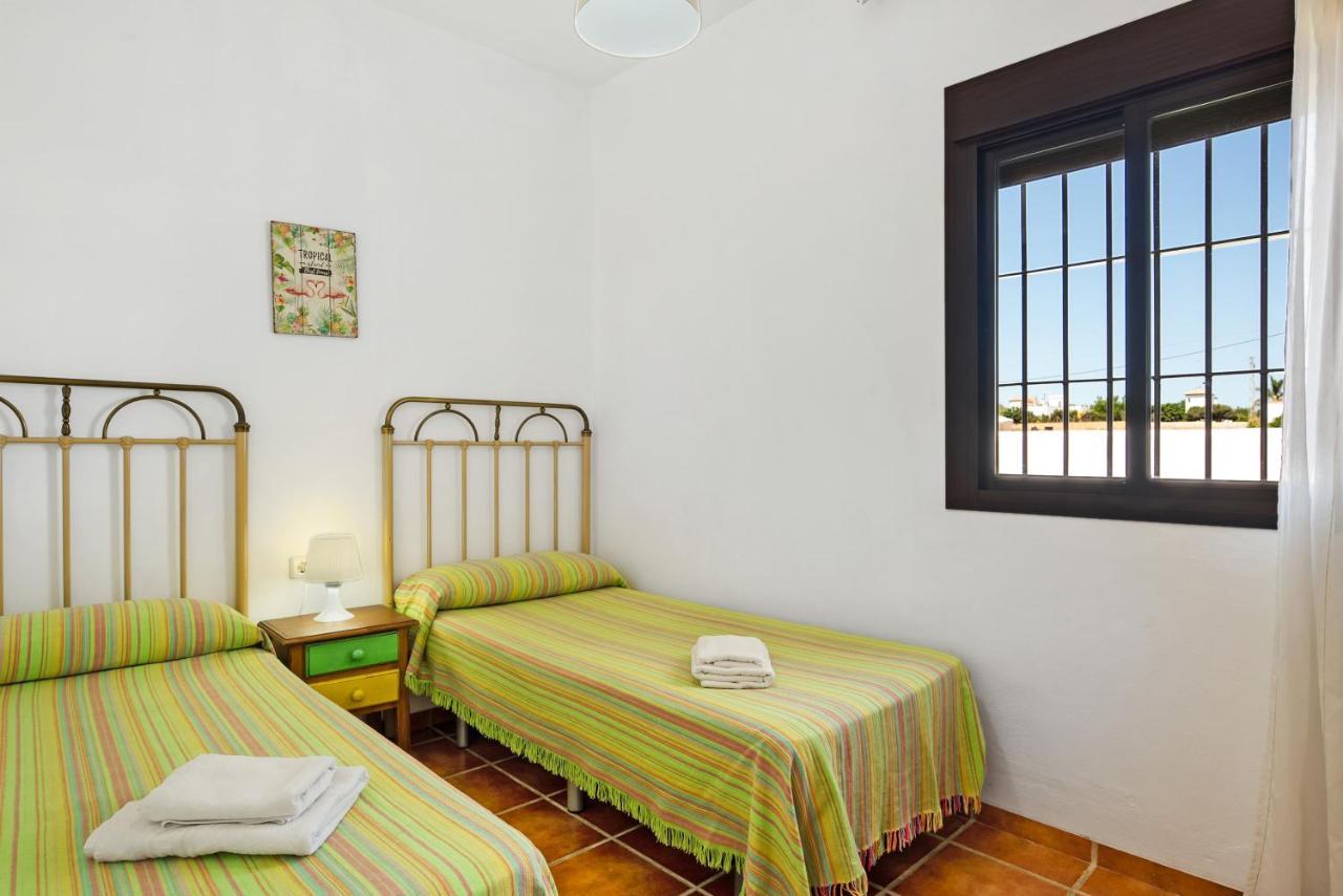 Villa Cala Salada كونيل ذي لا فرونتيرا المظهر الخارجي الصورة