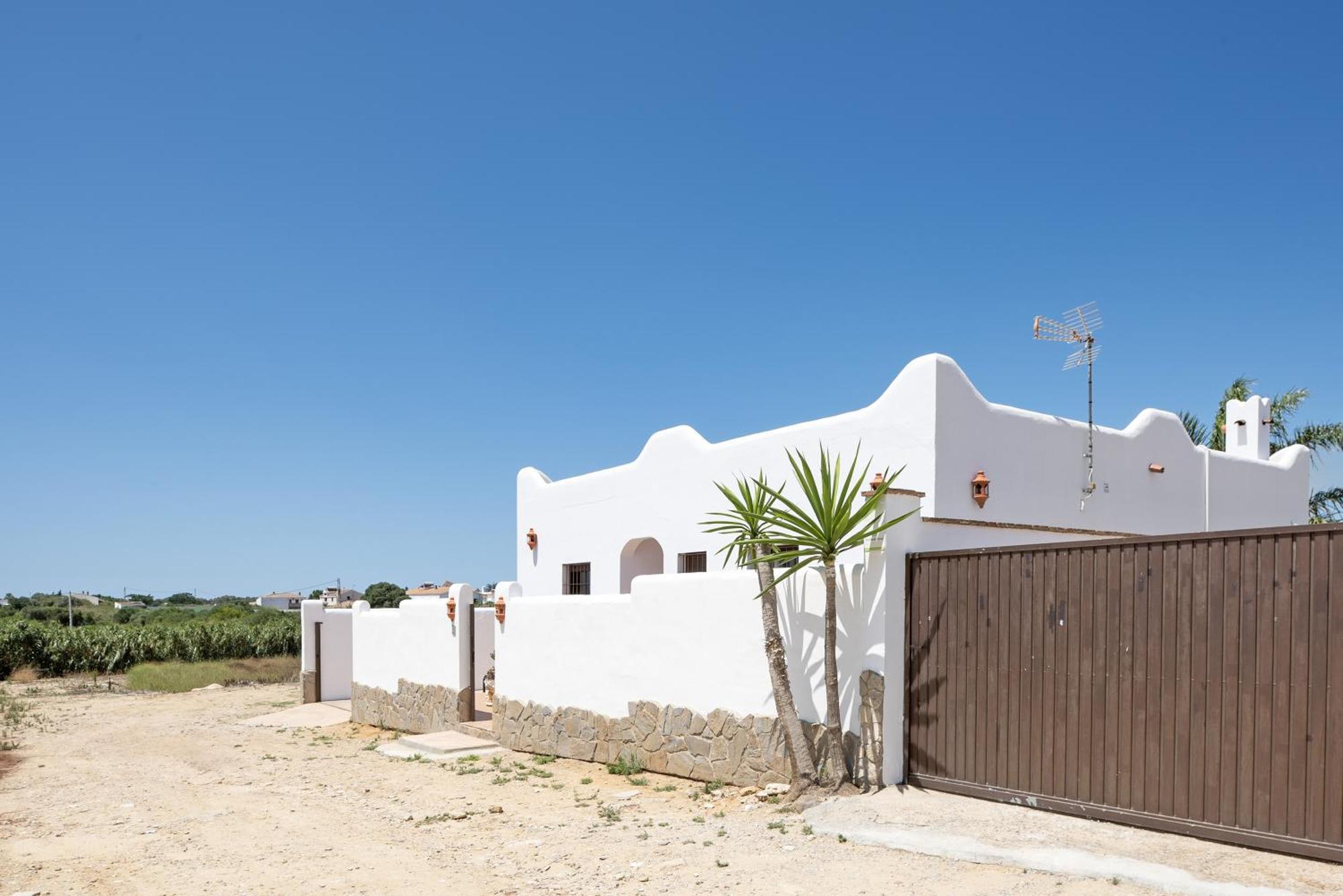 Villa Cala Salada كونيل ذي لا فرونتيرا المظهر الخارجي الصورة